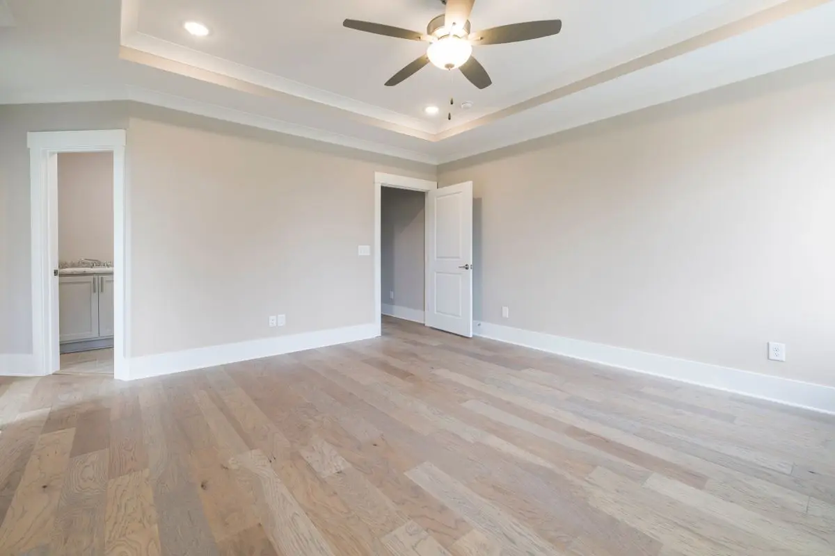 A tidy residential room. Ocala.