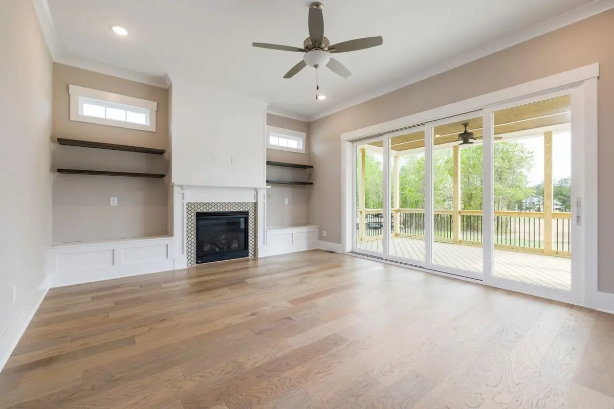 A tidy residential room. Ocala.